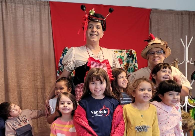Noticia biblioteca-municipal-realiza-janela-literaria-neste-sabado-com-contacao-de